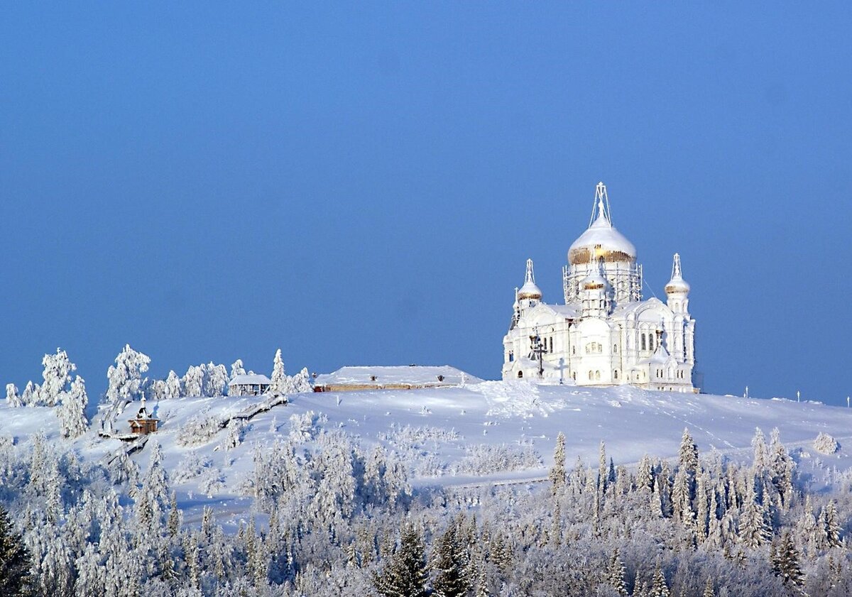Белая гора Пермский край монастырь зима
